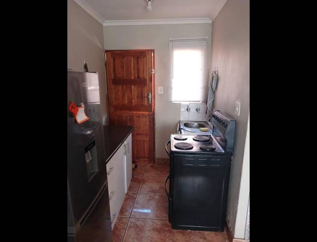 2 BEDROOM HOUSE FOR SALE IN SEBOKENG ZONE 17